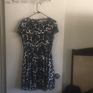 Dress with patterned design PLUS SIZE